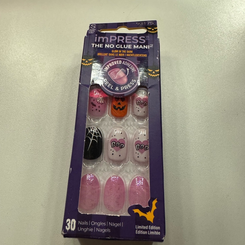 imPRESS Glow-in-the-Dark Halloween Nails - Pink and Black